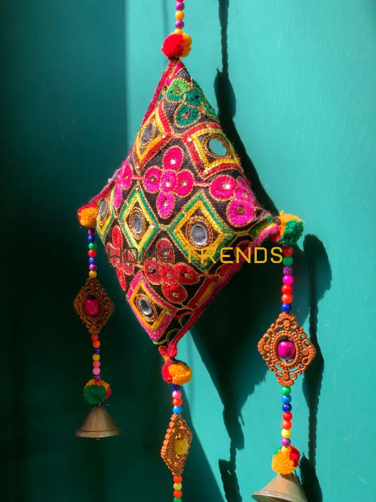 Triangle Cushion Design Multiple Color Large Chimes