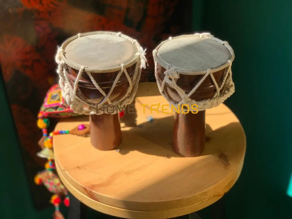 Distressed Brown Traditional Pedestal Dhool Set Of 2 Miscellaneous Decor