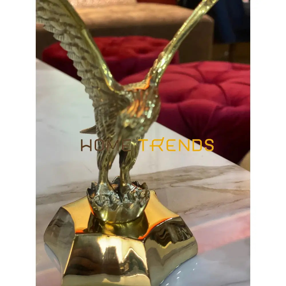 Golden Solid Metal Eagle Sculptures & Monuments