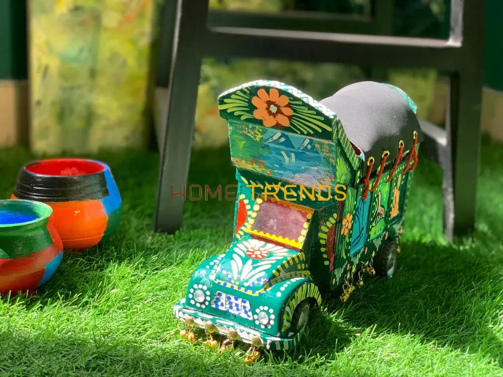 Traditional Style Green Large Truck Model Miscellaneous Decor