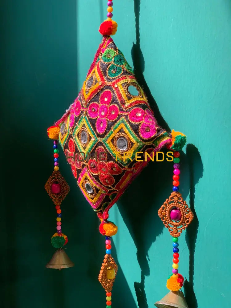 Triangle Cushion Design Multiple Color Large Chimes