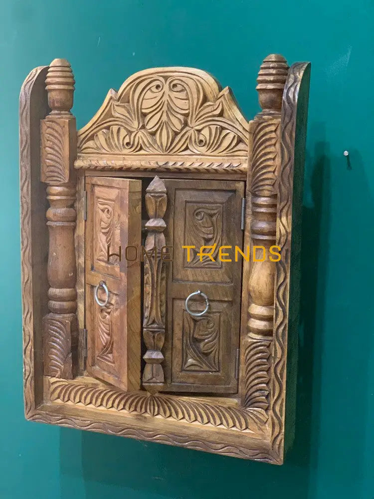 Ushu Swati Solid Hand Painted Wood Door Key Hanger Wall Hangings